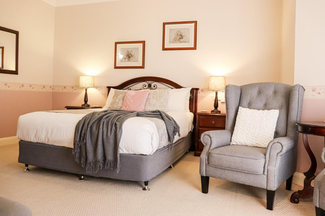 Plumes Boutique Bed & Breakfast Τάμγουορθ Εξωτερικό φωτογραφία